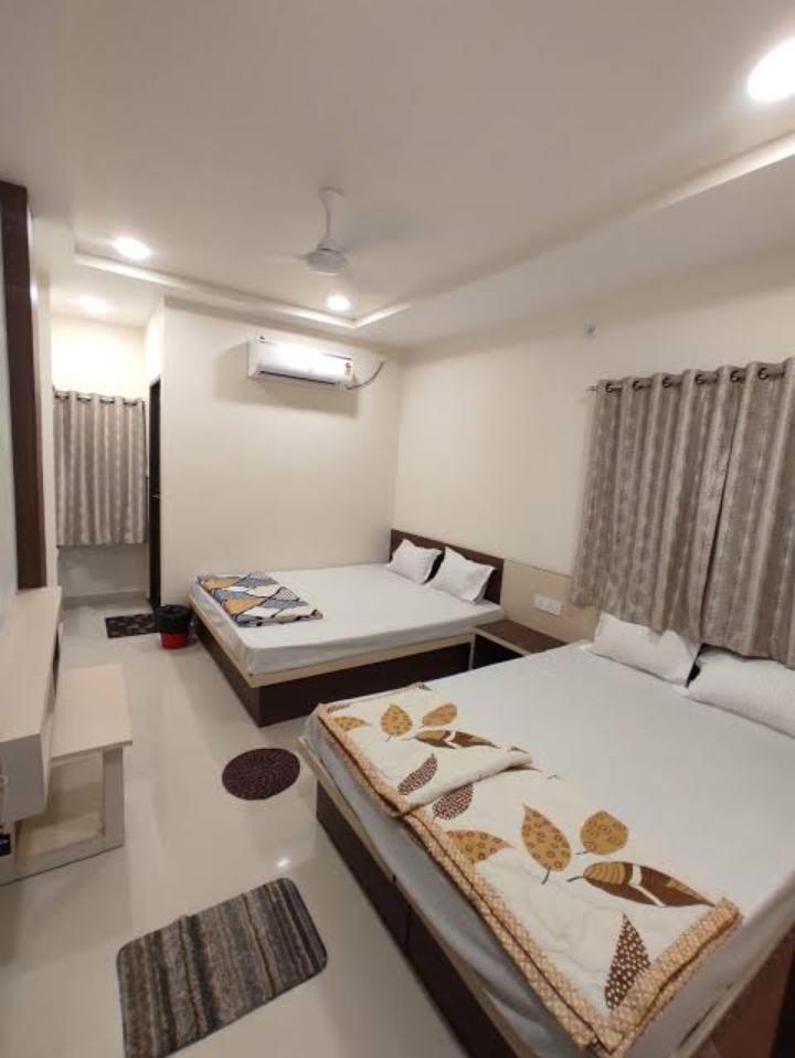 Another guest room inside the Kendra